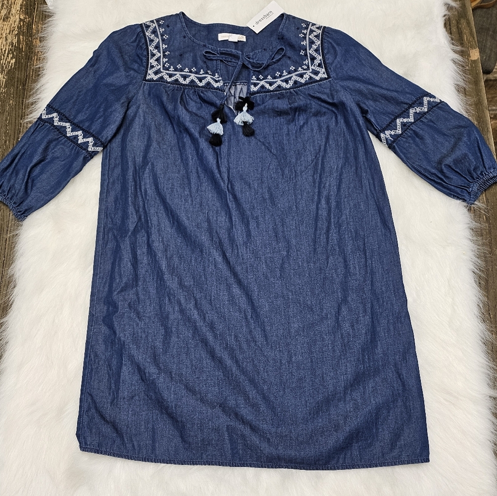 Westport chambray denim woman shift dress, embroidered, western, Size 8P, new